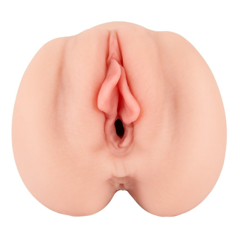 Masturbator Sucking and Vibrating